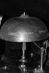 Museale Comtoise treize-pieces mit arabischen Zahlen