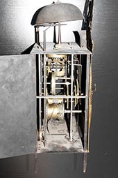 Comtoise auf Füßen - mit orig. Gehäuse