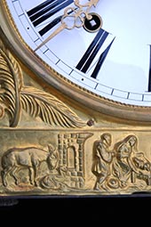 Comtoise mit sehr seltener Prägung - Religiöses Motiv: Marienverehrung