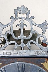 Eine der ältesten Comtoise-Uhren der Welt