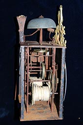 Hähnchen-Uhr, seltene Spange mit Hahn und Fackeln