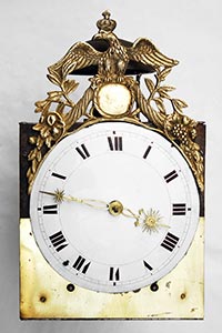 Comtoise mit seltener Adler-Spange - Monatsläufer