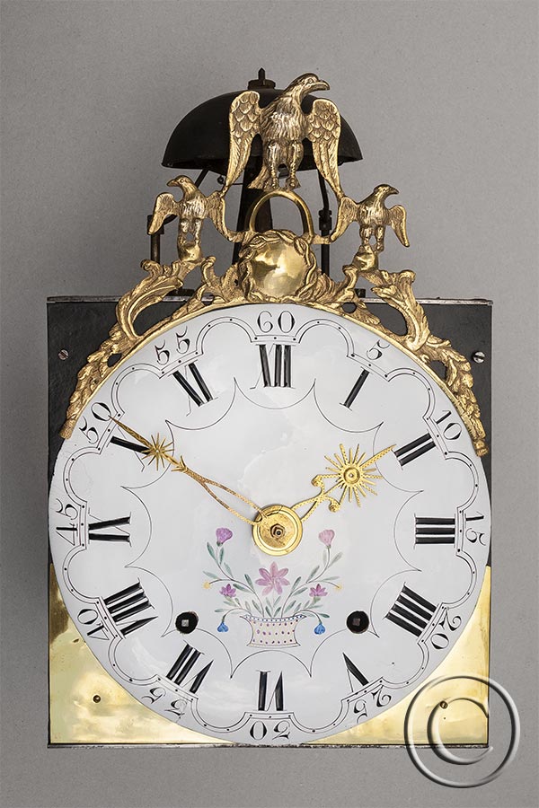 Comtoise-Uhr, seltene Adlerspange mit Stern und Fahnen