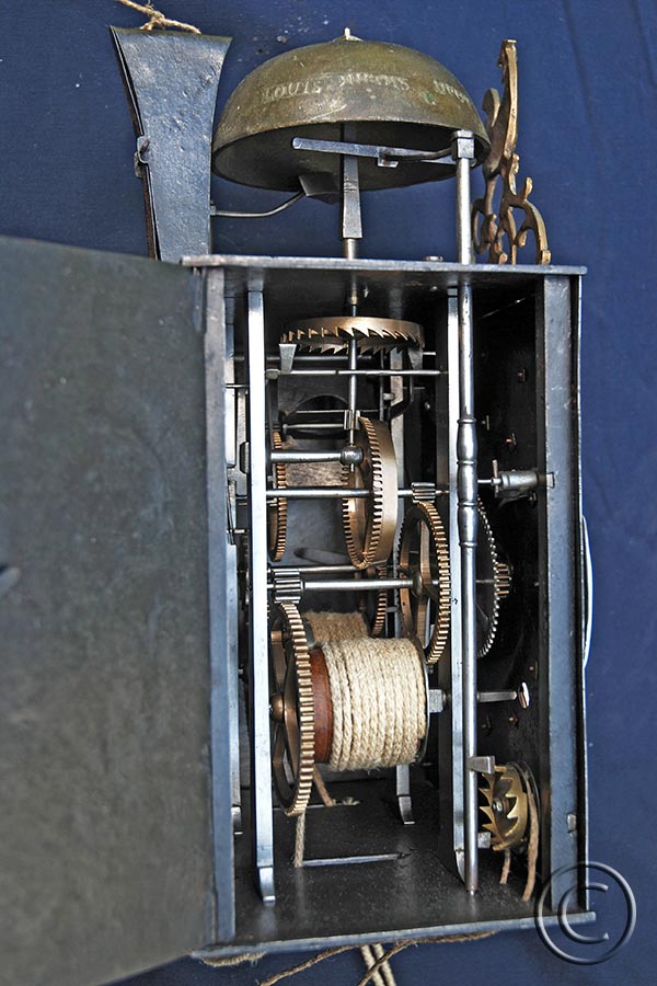 Museale Comtoise treize-pieces mit arabischen Zahlen